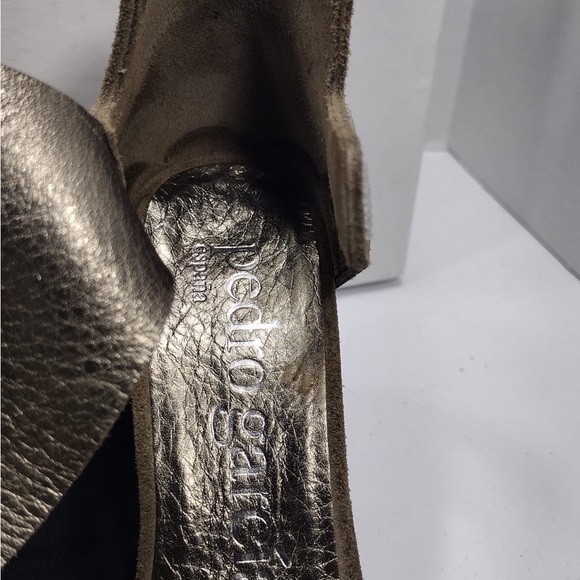 Pedro Garcia Women's Tan Suede Heels size 6 pre owned Exellent condition - Picture 13 of 13